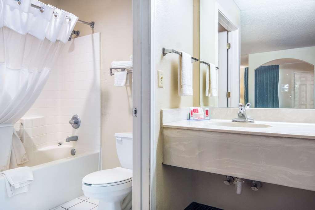 Econo Lodge Inn & Suites Sweetwater I-20 Buitenkant foto
